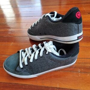 Vintage Y2K Circa Skate Shoes